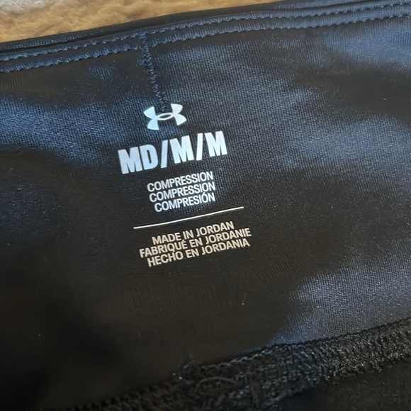 BNWT Size M Under Armour Compression Leggings - Picture 6 of 6